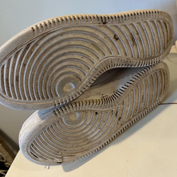 Nike - Picture 5 of 5